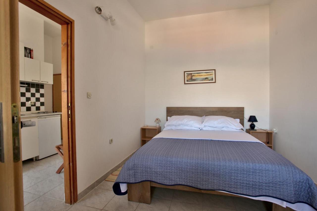 Apartman Branko Pag Town Eksteriør billede